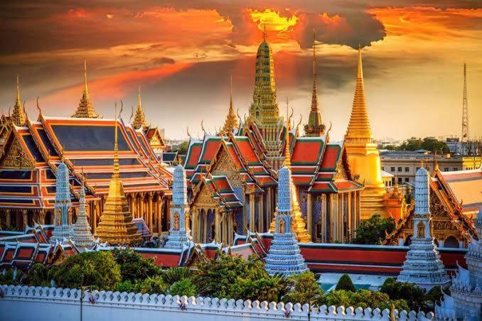 100 Years Building Bangkok Old Town By Seen Hostel Exterior photo
